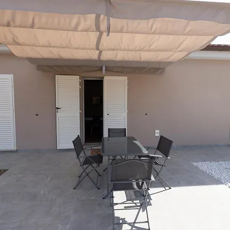 La Casa Nel レカナーティ