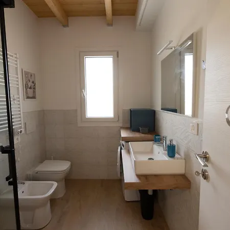 La Casa Nel *