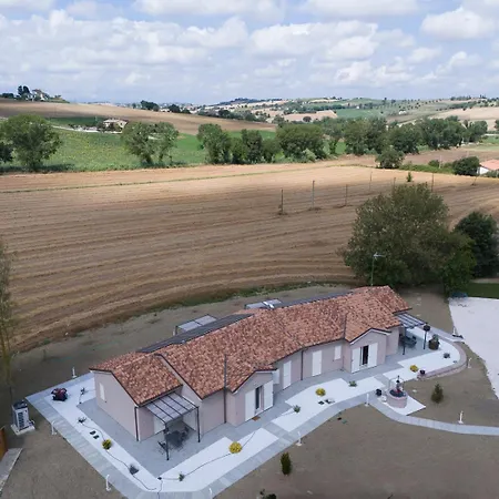 La Casa Nel *